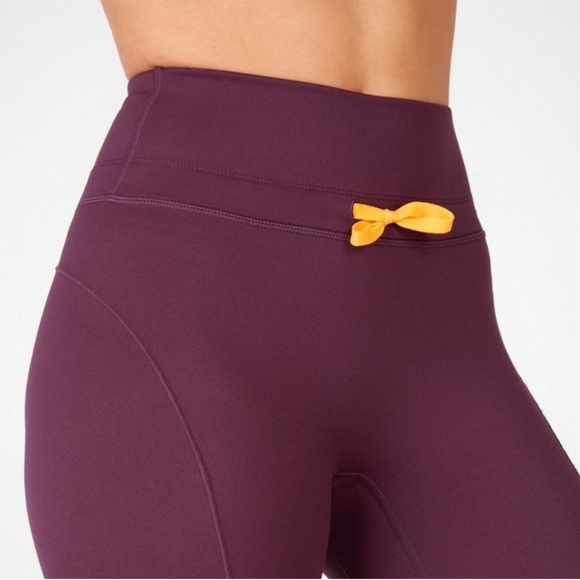 NWT Fabletics High-Waisted Motion365® Paneled Legging Burgundy/Golden XS Short - Picture 4 of 8